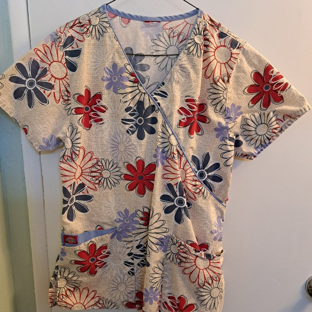 Dickies Scrub top